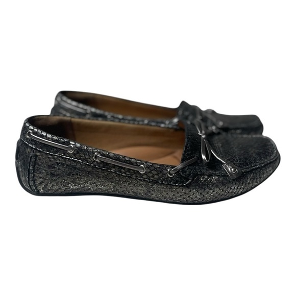 Clark’s Artisan Women’s Dunbar Cruiser Leather Driving Shoes - Picture 4 of 10